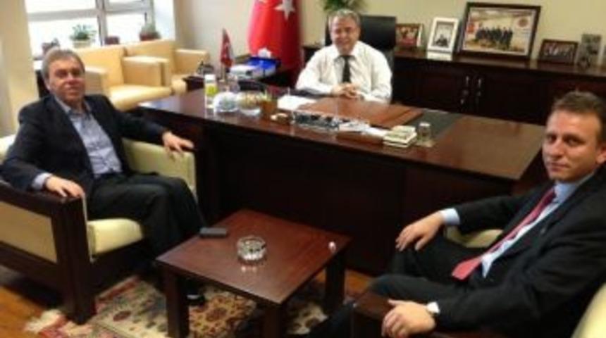 Ak Parti'li Vural Kavuncu Maden-iş Sendikası'nı Ziyaret Etti