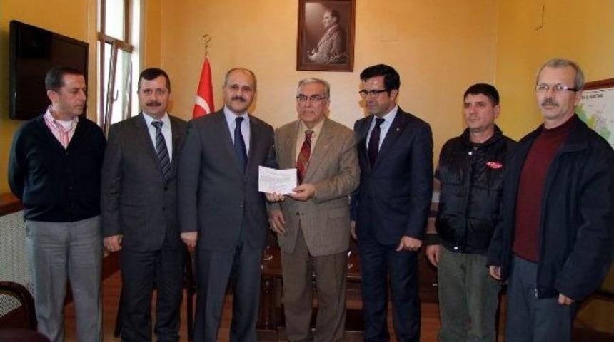 Salihli Esnaf Kefalet&rsquo;ten &Uuml;niversiteye 200 Bin Tl Destek