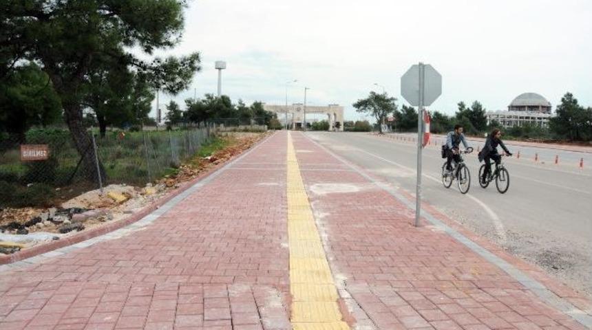 B&uuml;y&uuml;kşehir&rsquo;den Konyaaltı&rsquo;na Kaldırım