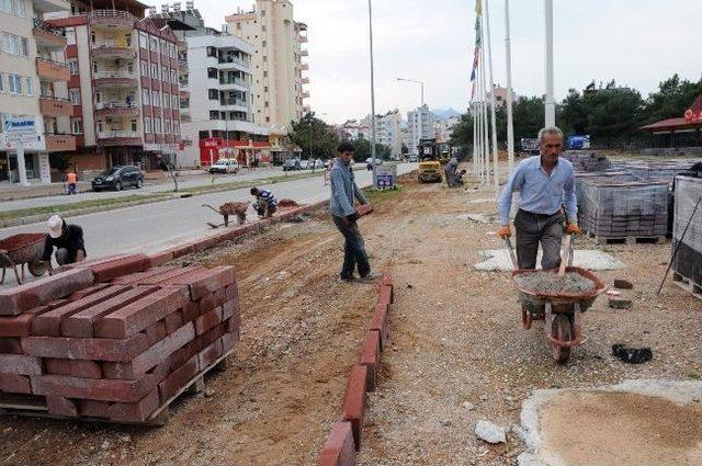 Büyükşehir’den Konyaaltı’na Kaldırım