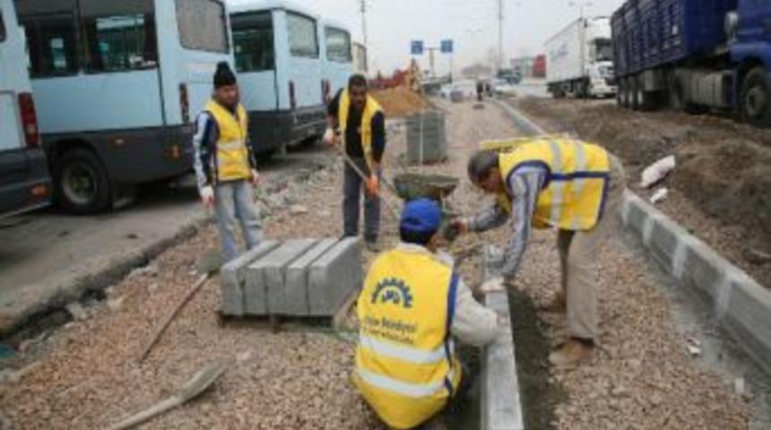 Gebze Fen İşleri'nden Kaldırım &Ccedil;alışmaları