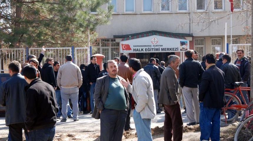 70 Kişilik Ge&ccedil;ici Hizmetli Alımı 734 Kişi Başvurdu