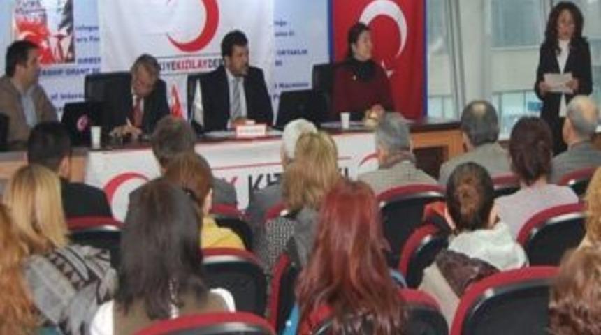 T&uuml;rk Kızılayı &Ccedil;aycuma Şubesi Olağan Kongresi Yapıldı