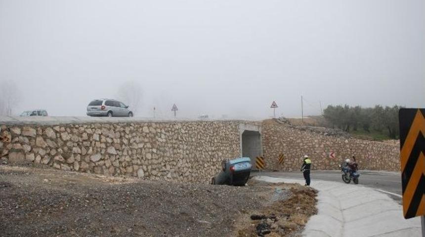 Hava Alanı Gibi Yolda U&ccedil;an U&ccedil;ana