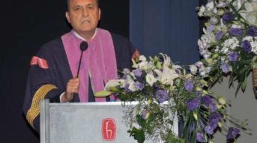 Hacettepe&rsquo;de Dar Gelirli 20 Bin &Ouml;ğrenci Okuyor