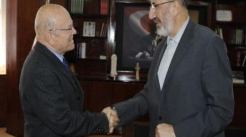 Gazeteci-yazar Dilipak&rsquo;tan Başkan Uğurlu&rsquo;ya Ziyaret