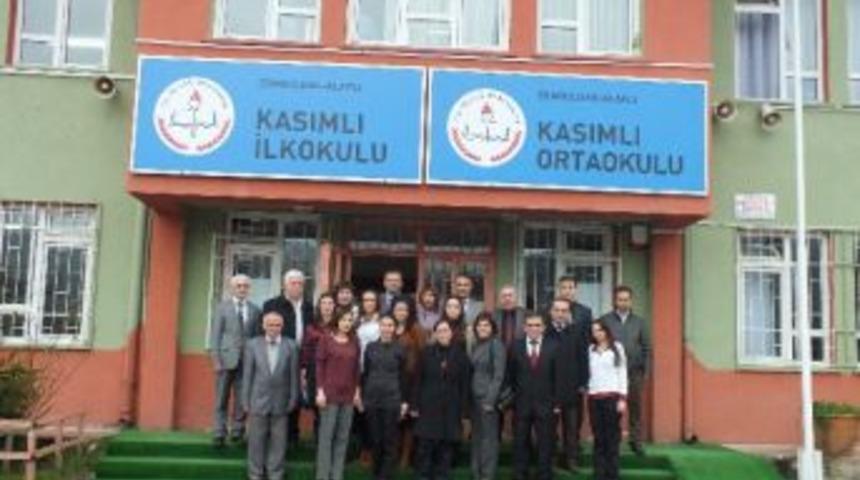 Alaplı Kasımlı İlk&ouml;ğretim Yılın En İyi Eğitim Kurumu Se&ccedil;ildi