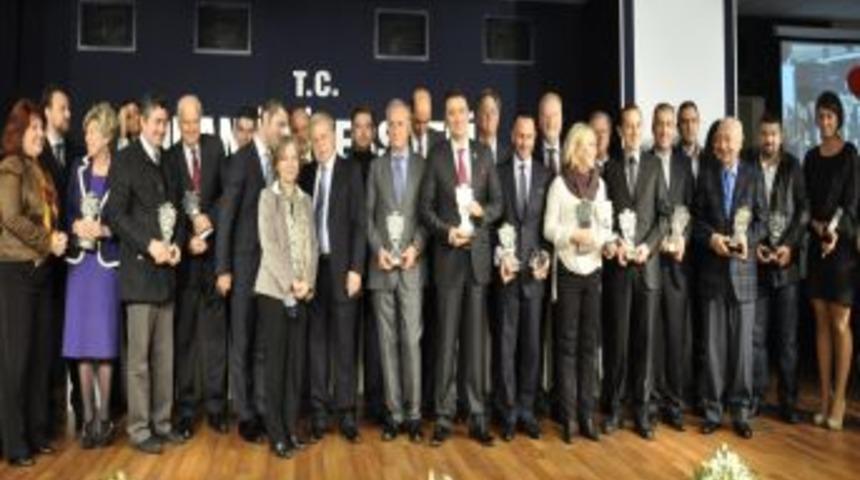 Okan &Uuml;niveristesi 2012 &Ouml;d&uuml;l T&ouml;reni Yapıldı