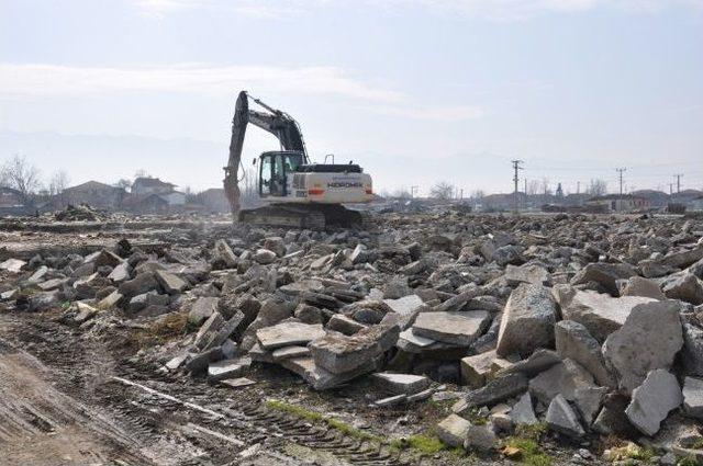 Düzce Gençlik Merkezi İnşaatına Başlandı