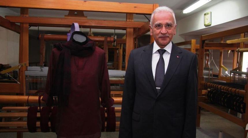 Burdur G&ouml;l&uuml;'ne Destek Veren Tarkan&rsquo;a Hediye