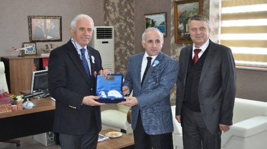 Kutso&rsquo;ya Vergi Haftası Ziyareti