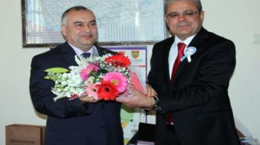 Silifke Vergi Dairesi M&uuml;d&uuml;r&uuml;, Kaymakam Damatlar&rsquo;ı Ziyaret Etti