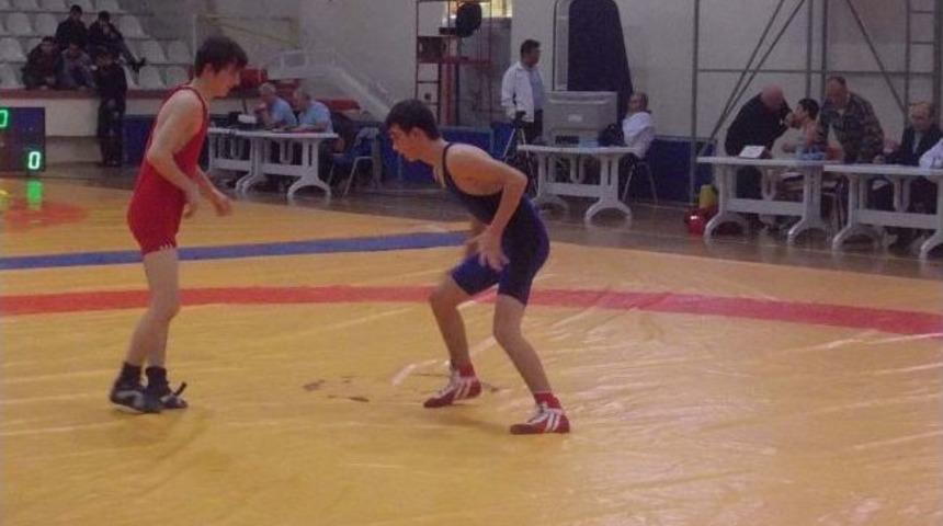 &Ccedil;anlı G&uuml;reş&ccedil;iler İzmir&rsquo;den Dereceyle D&ouml;nd&uuml;