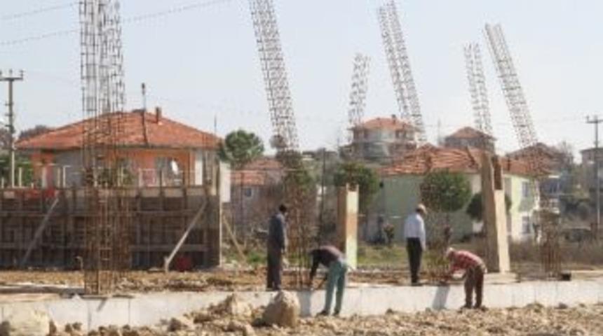 K&ouml;pr&uuml;başı'nda Modern D&uuml;ğ&uuml;n Salonu Yapılıyor