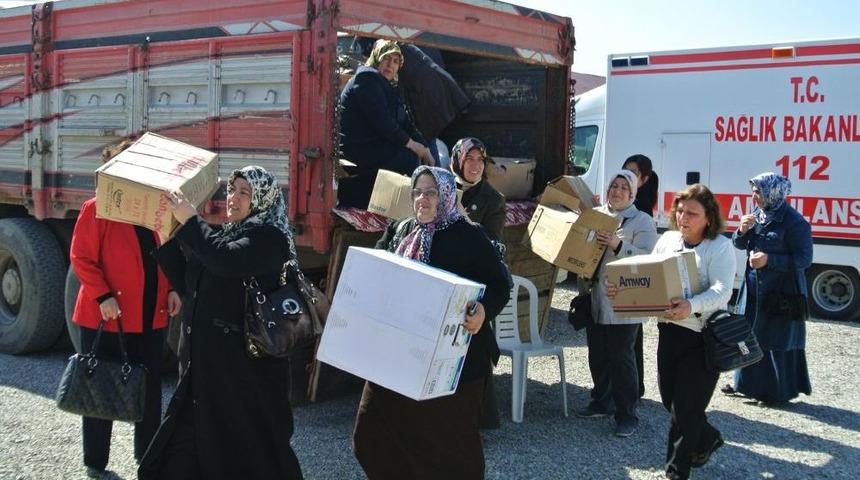 AK Partili Bayanlardan Suriyelilere Yardım Eli