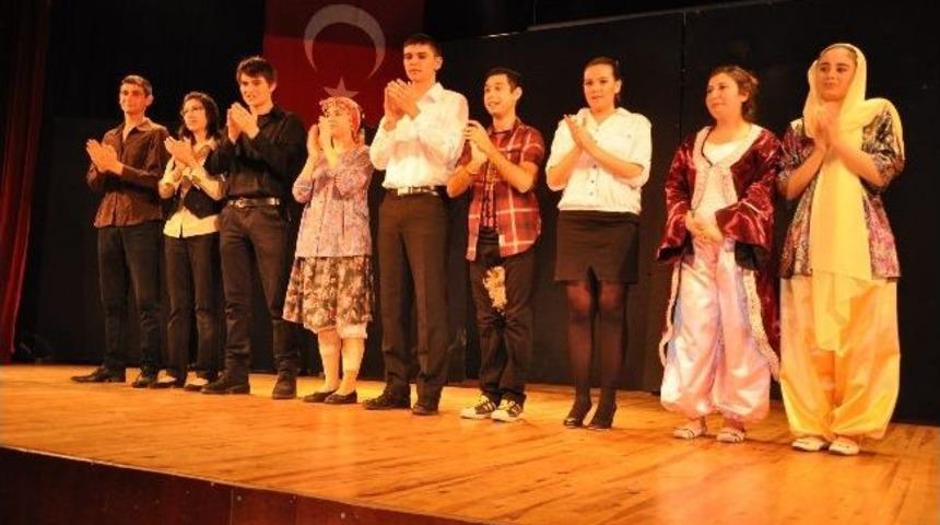 ‘kadınlık Bizde Kalsın’ Nazillililerle Buluştu