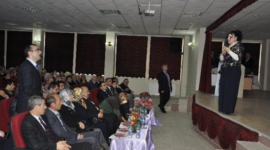 G&ouml;n&uuml;l El&ccedil;ileri Projesi Bayat&rsquo;ta Tanıtıldı