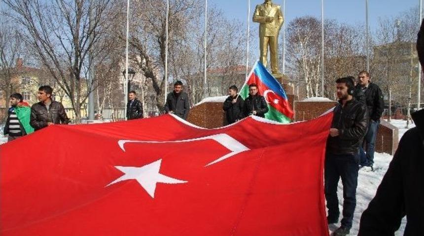 Hocalı Katliamı Ardahan'da Unutulmadı