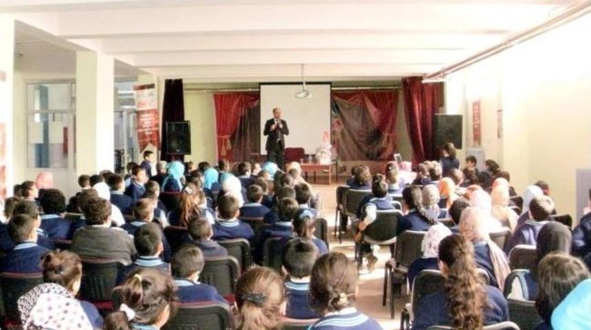&Ouml;ğrencilere Ve Velilere &ldquo;saygı&rdquo; Konferansı