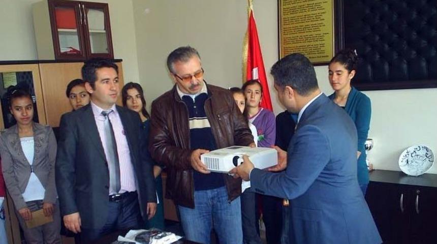 Sincan Ve Etimesgut&rsquo;tan Silopi&rsquo;ye Kardeşlik K&ouml;pr&uuml;s&uuml;