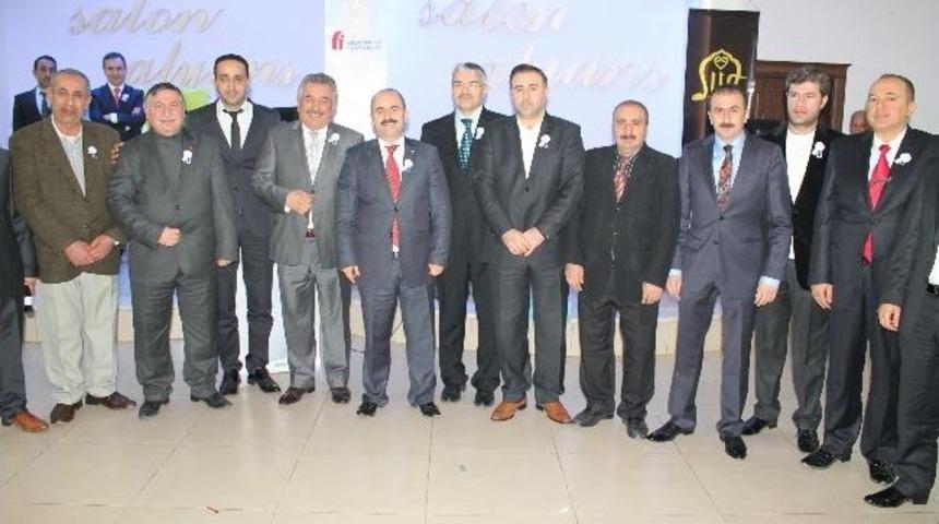 Vergi Rekortmenleri T&ouml;renle Plaketlerini Aldılar