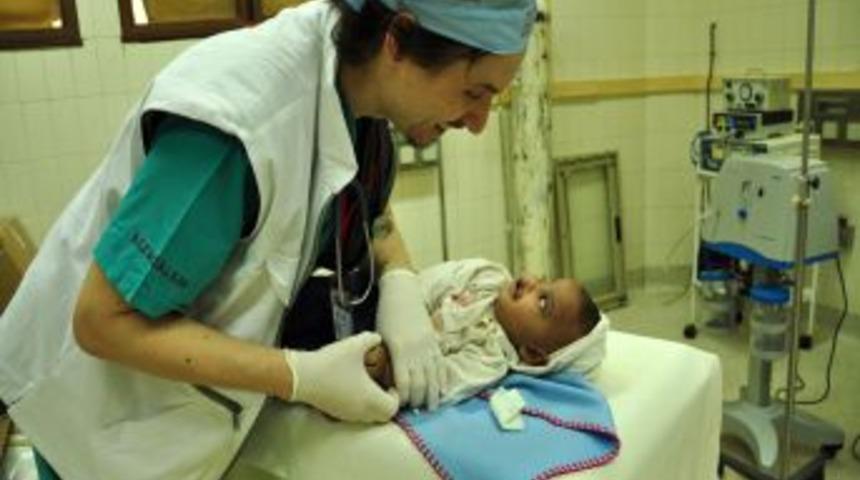 Yery&uuml;z&uuml; Doktorları, Moritanyalı &Ccedil;ocukları Da G&uuml;ld&uuml;rd&uuml;