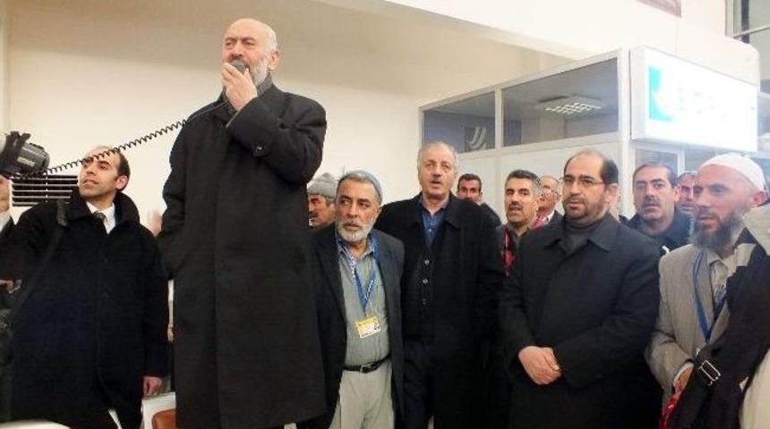 Umreciler Kutsal Topraklara Uğurlandı