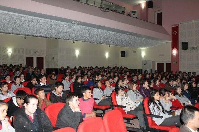 Öğrencilere “madde Bağımlılığı” Semineri