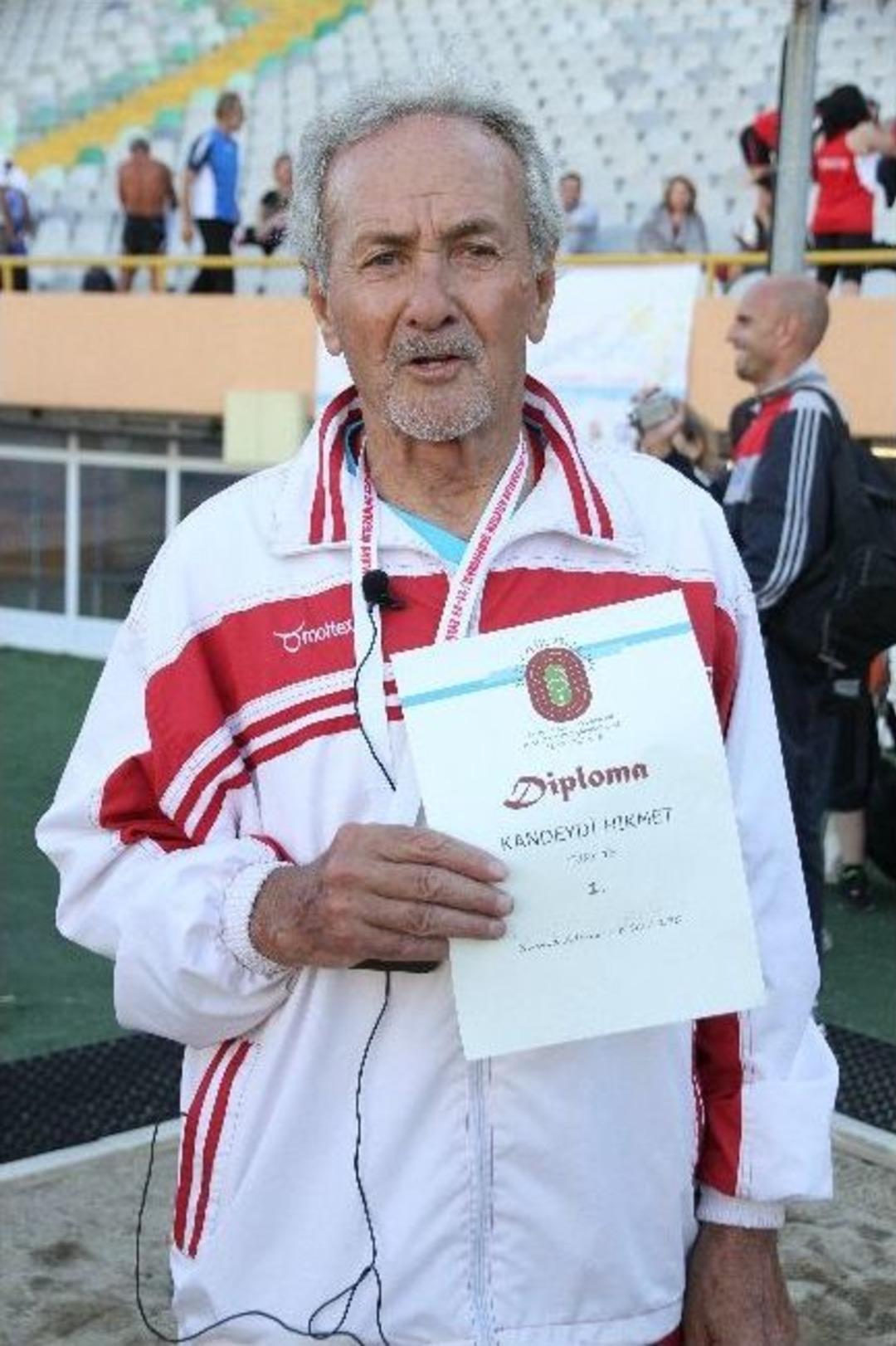 Konak Bahara G&ouml;z Kırpıyor