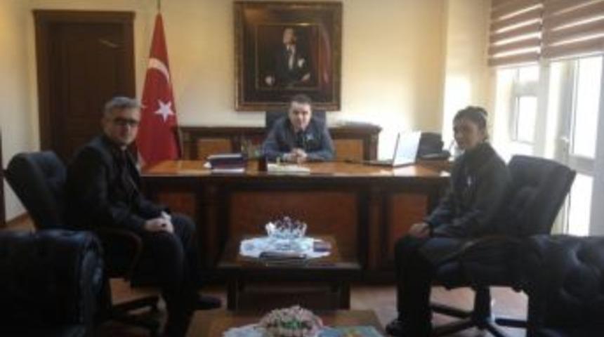 Malm&uuml;d&uuml;r&uuml; Ayşe &Ouml;zkan Kaymakam Odabaşı Ziyaret Etti