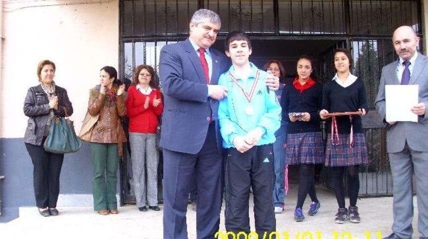 Namık Oğul Anadolu Lisesi'nde Şampiyonlar Ge&ccedil;idi