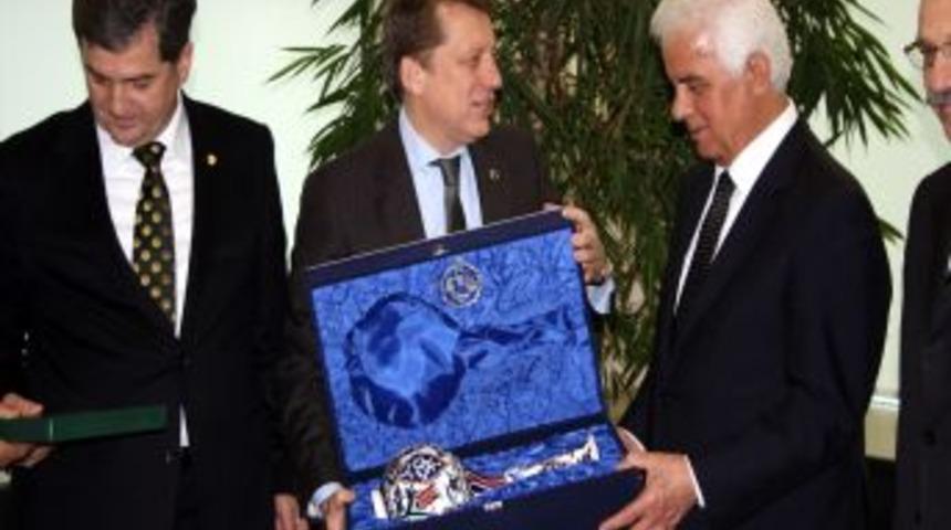 Eroğlu: Bursalı Yatırımcıları Kıbrıs&rsquo;ta G&ouml;rmek Isteriz