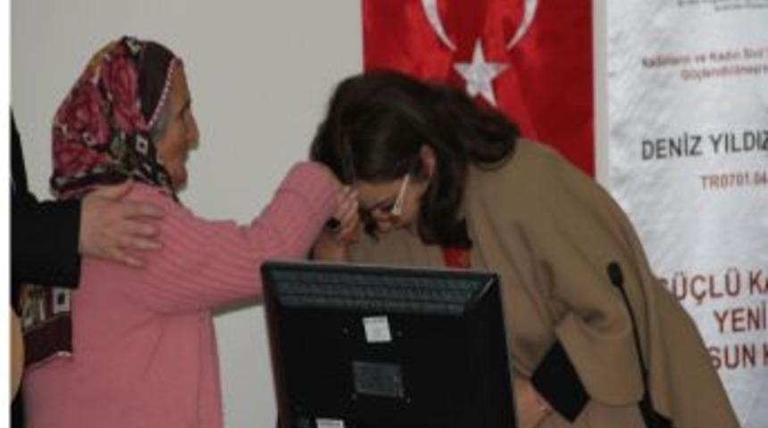 Profes&ouml;r Elini &Ouml;pt&uuml;