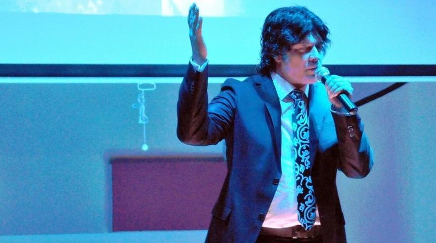 Hopalılar Kırık Mızrap Konseriyle Coştu