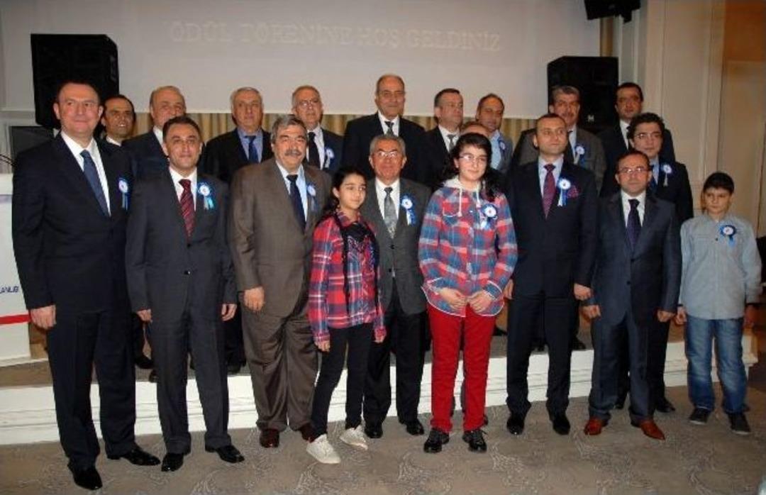 Vergi Rekortmenleri &Ouml;d&uuml;llendirildi