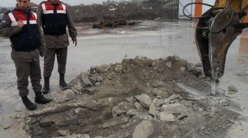 Jandarmadan Ka&ccedil;ak Akaryakıt Operasyonu