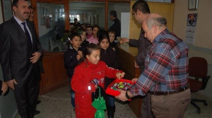 &Ouml;ğrenciler Mal M&uuml;d&uuml;r&uuml;n&uuml; Ziyaret Etti