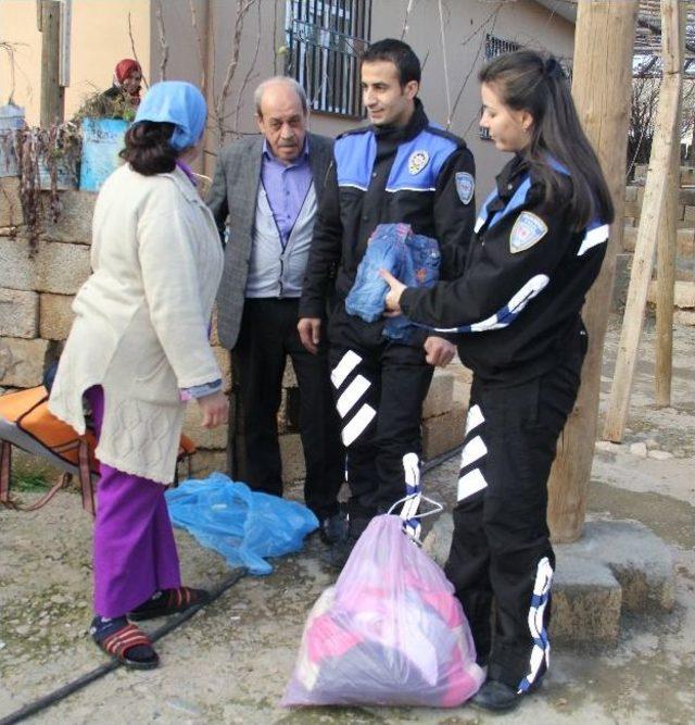 Mardin Polisinden Suriyeli Sığınmacılara Yardım