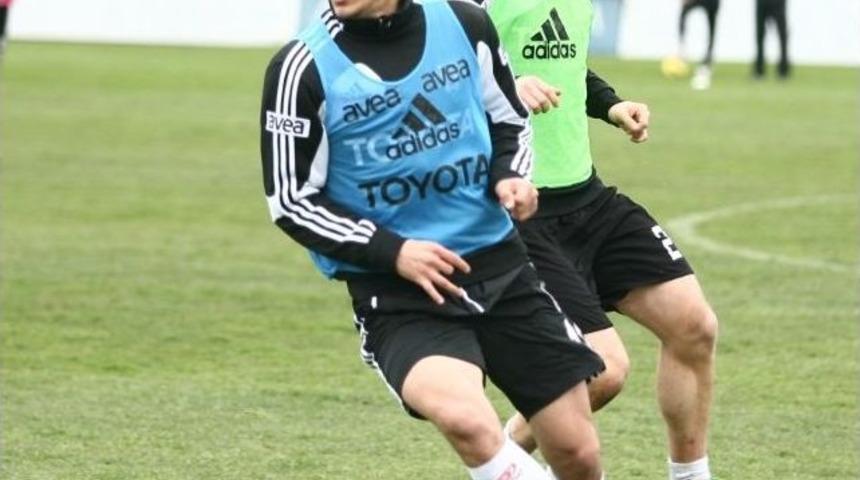 Beşiktaş Derbi Ma&ccedil;ı Hazırlıklarını S&uuml;rd&uuml;r&uuml;yor