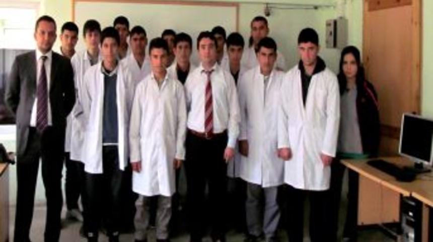 KAGİAD'lı Işadamları Deneyimlerini &Ouml;ğrencilerle Paylaşıyor