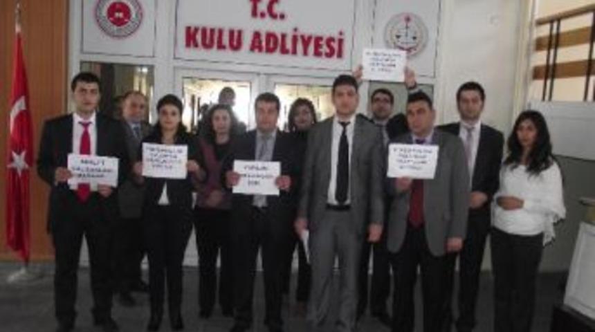 Kulu&rsquo;da Adliye &Ccedil;alışanlarından Eylem