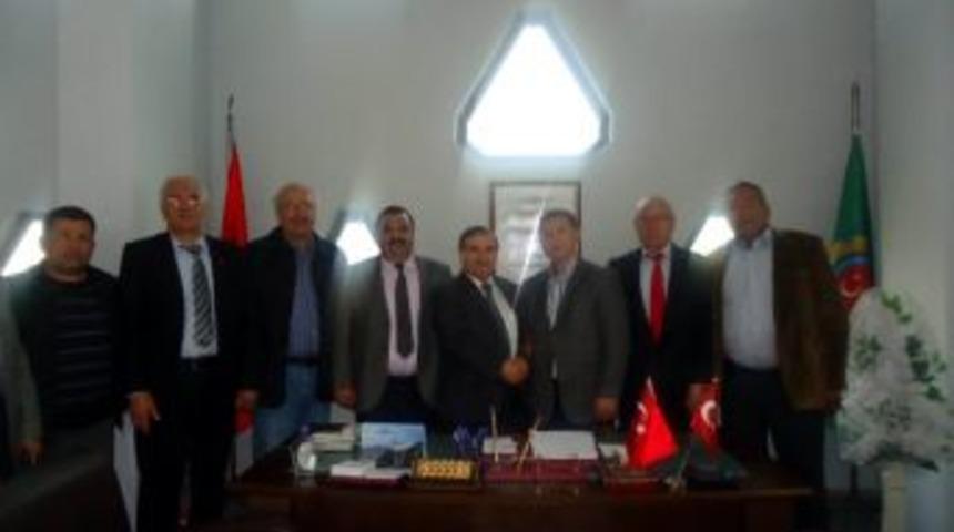 Ak Parti Y&ouml;netiminden Ziraat Odası'na Ziyaret