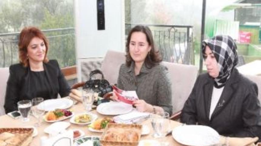 Gebze Belediyesi'nden Kadınlar G&uuml;n&uuml;ne &Ouml;zel Panel