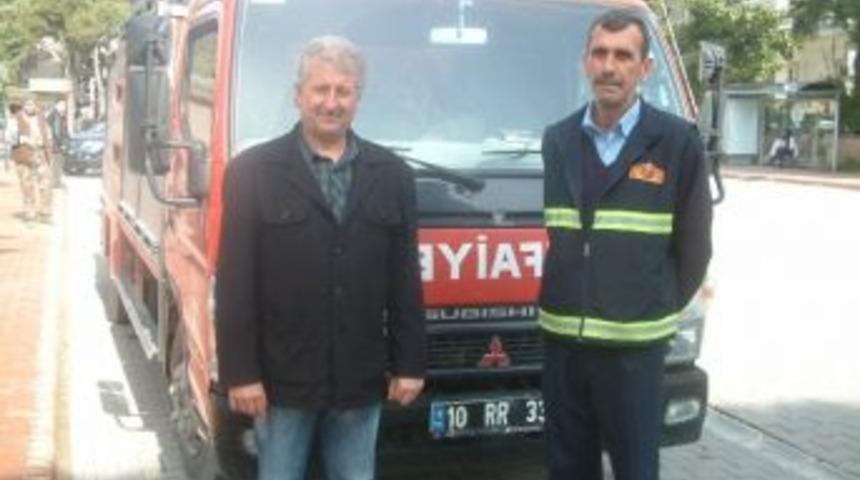 Burhaniye&rsquo;de İtfaiyenin Yoğun Mesaisi