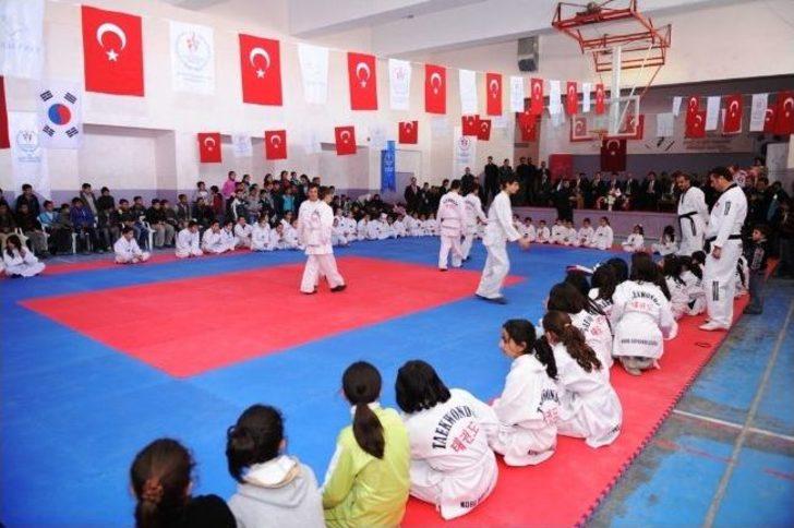 Büyükelçi Lee’nin Van Ziyareti G1