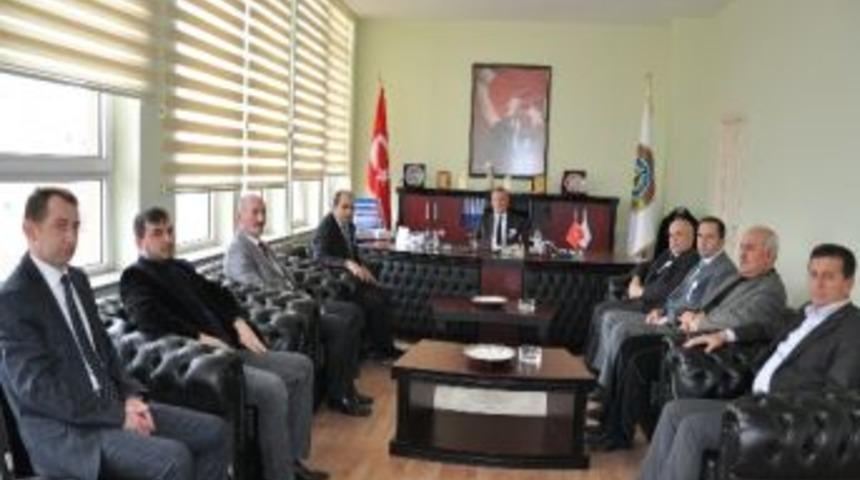 Vergi Dairesi M&uuml;d&uuml;r&uuml; &Ccedil;elik&rsquo;ten Başkan Kaya&rsquo; Ya Ziyaret