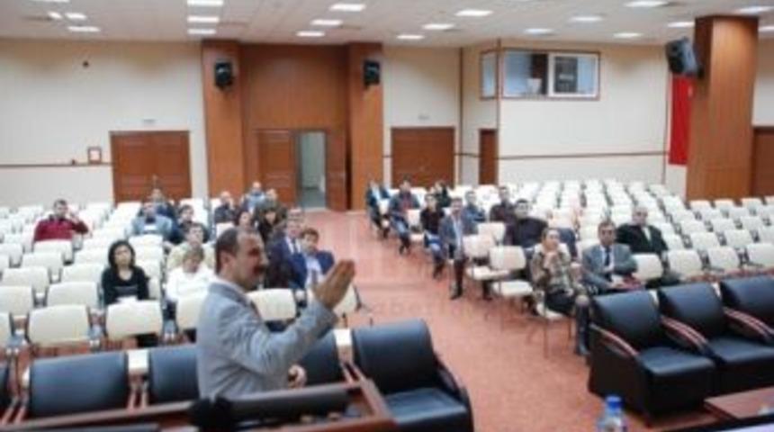 Atay, boş koltukları bilgilendirdi