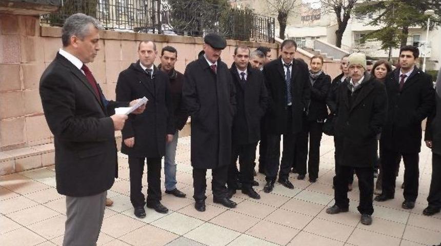 T&uuml;rk B&uuml;ro Sen &Uuml;yeleri Haklarını Aramak İ&ccedil;in Toplandılar