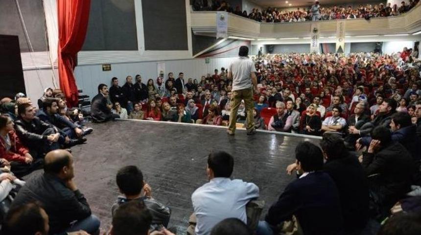 "d&uuml;nyada Hoş G&ouml;r&uuml; Ve Yurt Sevgisinden Tatlı Bir Şey Yoktur"