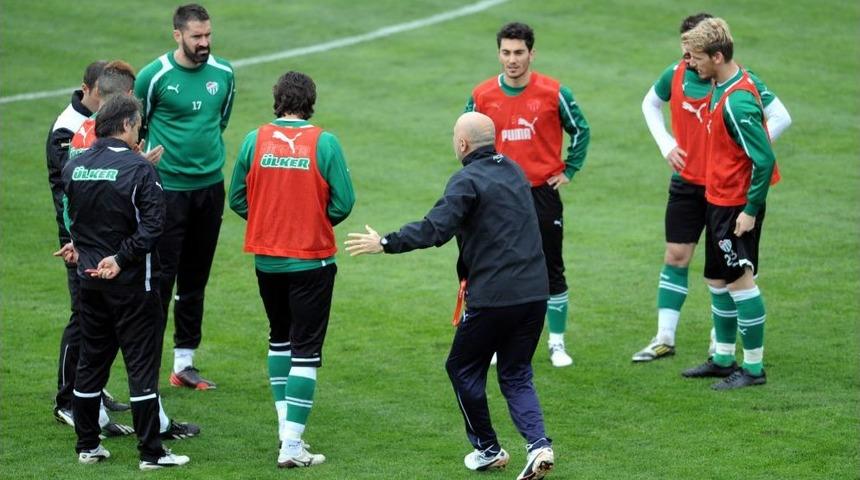 Bursaspor, Sivasspor Ma&ccedil;ının Hazırlıklarını S&uuml;rd&uuml;r&uuml;yor